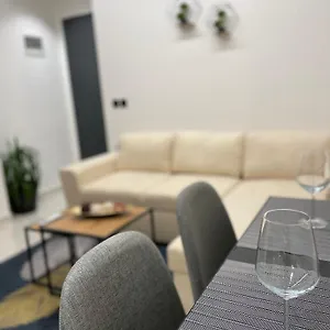  Apartment Sueno &